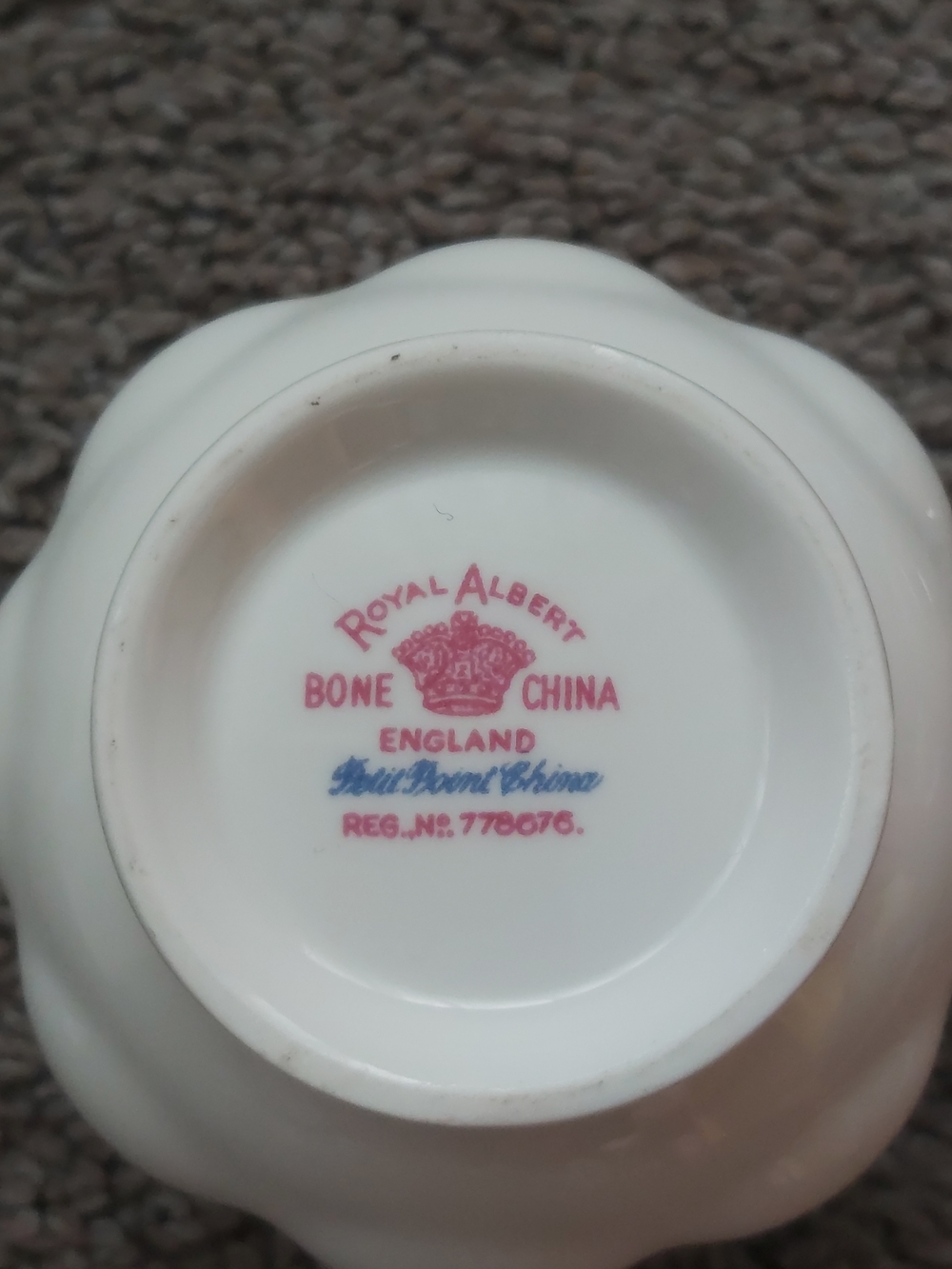 Vintage Royal Albert Petit Point Teacup and Saucer England Bone China Reg 778676 - Picture 8 of 16